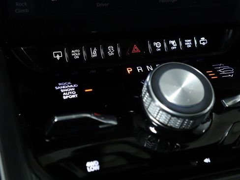 Used 2022 Jeep Grand Wagoneer Series II image 31