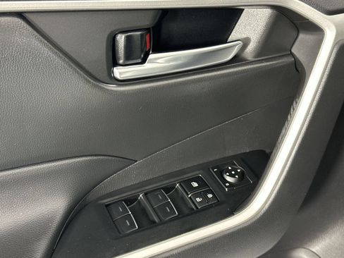 Used 2023 Toyota RAV4 XLE FWD image 13
