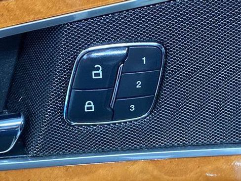 Used 2017 Lincoln MKX Select w/ Select Plus Package image 29