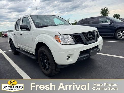 Used 2019 Nissan Frontier SV w/ Value Truck Package AWD/4WD image 1
