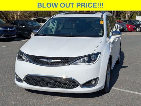 Used 2019 Chrysler Pacifica Limited w/ Advanced Safetytec Group image 7