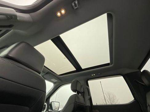 Used 2021 Ford F150 Lariat w/ Equipment Group 502A High image 22