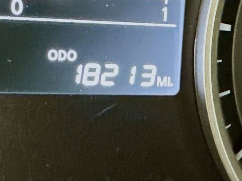 Used 2024 Nissan Kicks S image 18