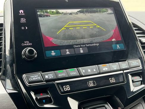Used 2023 Honda Odyssey Sport image 25