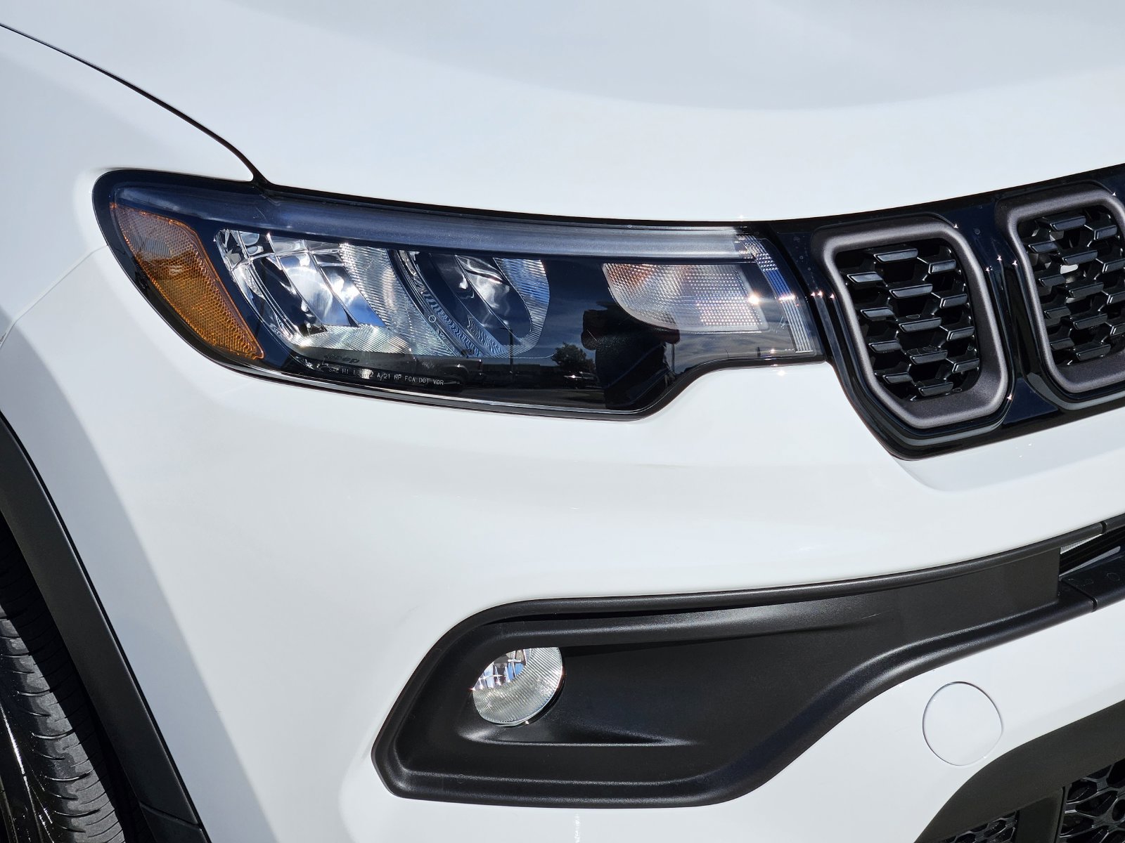 New 2026 Jeep Compass Latitude AWD/4WD image 9