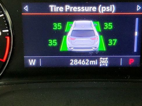 Used 2023 Buick Envision Preferred w/ Sport Touring Package image 15