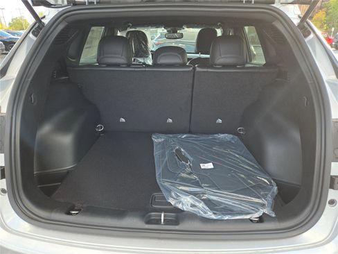 New 2026 Jeep Compass Latitude image 19