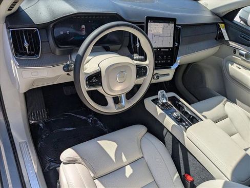 New 2026 Volvo XC90 B6 Ultra image 3