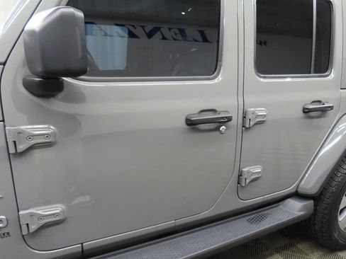 Used 2022 Jeep Wrangler Unlimited Sahara w/ LED Lighting Group image 37