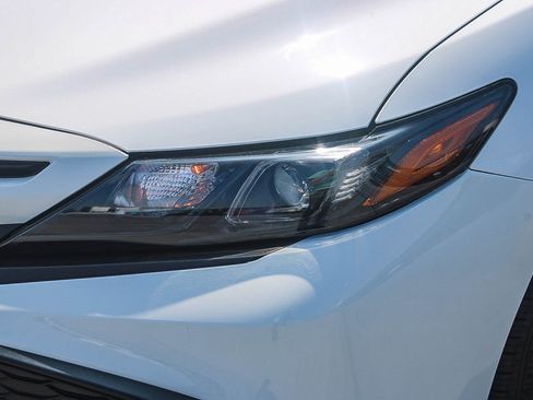 Certified 2023 Toyota Camry SE w/ Convenience Package image 5