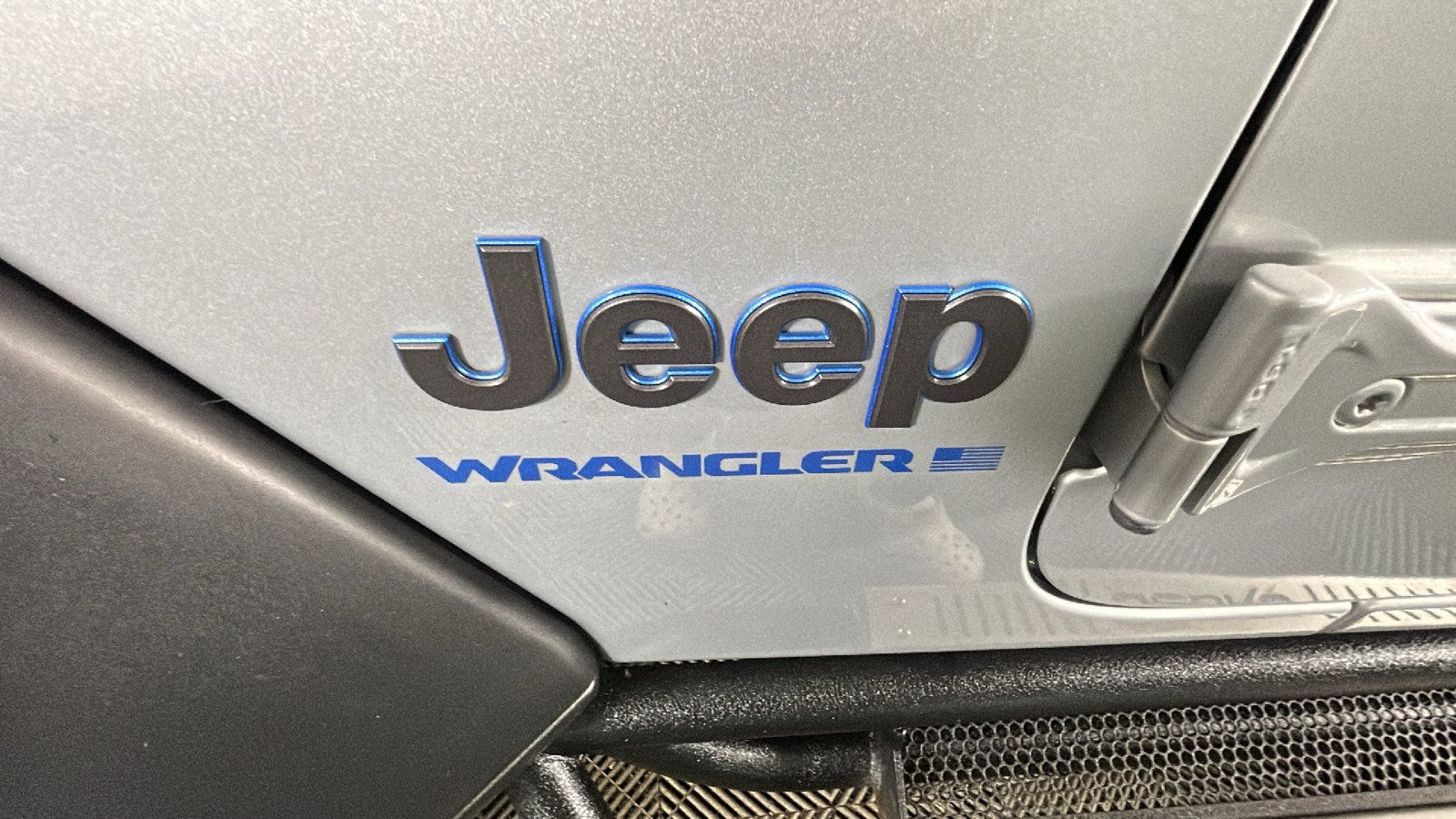 Used 2024 Jeep Wrangler Unlimited AWD/4WD image 11