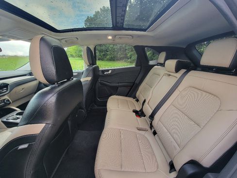 Used 2022 Ford Escape SEL FWD image 28