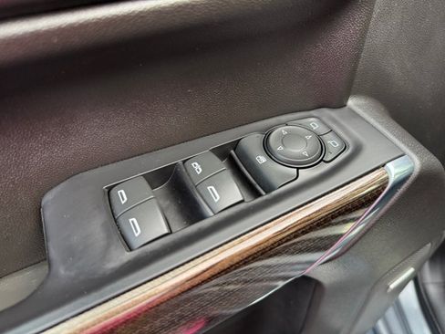 Used 2020 Chevrolet Silverado 1500 RST AWD/4WD image 18