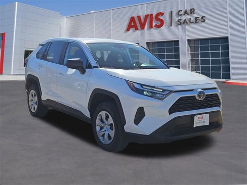 Used 2024 Toyota RAV4 LE image 9