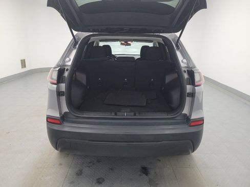 Used 2019 Jeep Cherokee Latitude w/ Popular Appearance Group image 29