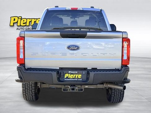 Used 2024 Ford F350 XLT AWD/4WD image 6