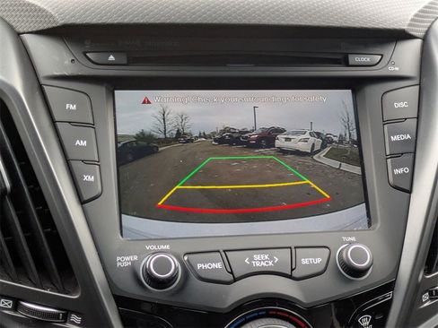 Used 2016 Hyundai Veloster Turbo image 25