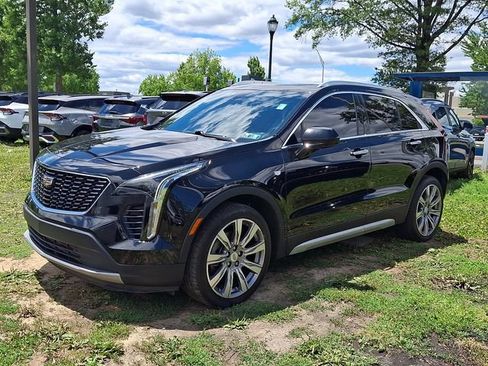 Used 2020 Cadillac XT4 Premium Luxury w/ Cold Weather Package FWD image 3