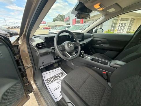 Used 2025 Nissan Kicks S FWD image 10