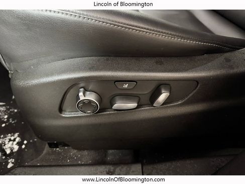 Used 2024 Cadillac XT4 Premium Luxury w/ Active Safety Package image 20