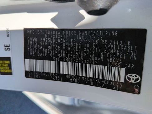 Certified 2025 Toyota Corolla LE FWD image 15