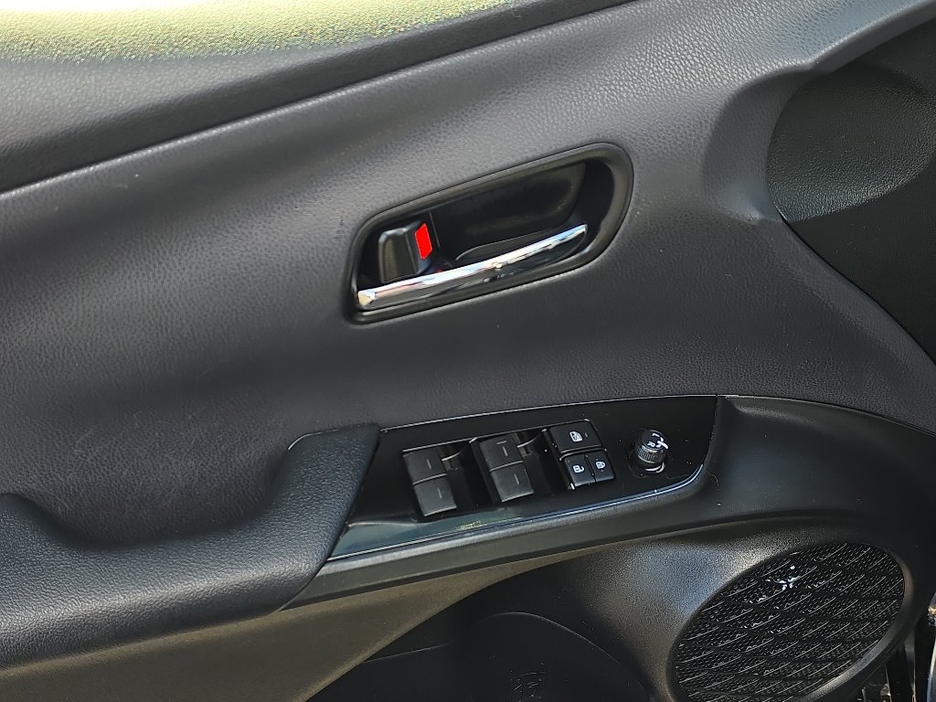 Certified 2019 Toyota Prius LE AWD/4WD image 12
