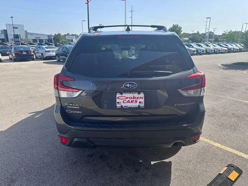 Used 2020 Subaru Forester Premium AWD/4WD image 6