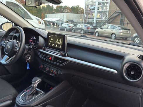 Used 2021 Kia Forte LXS image 20