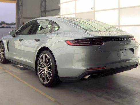 Used 2018 Porsche Panamera 4 AWD/4WD image 9
