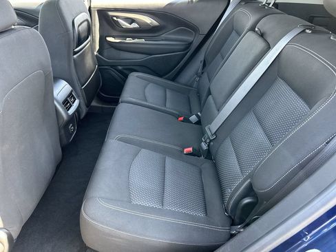 Used 2022 GMC Terrain SLE FWD image 25