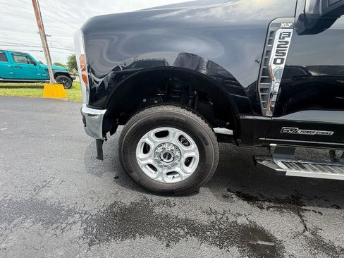 Used 2025 Ford F250 XLT AWD/4WD image 10