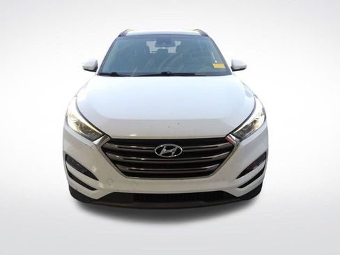 Used 2016 Hyundai Tucson Limited w/ Option Group 03 image 3