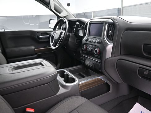 Used 2021 Chevrolet Silverado 1500 LT Trail Boss w/ Bed Protection Package image 29