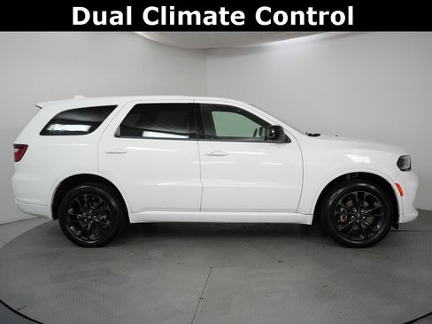 Used 2021 Dodge Durango SXT image 5