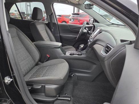 Used 2024 Chevrolet Equinox LT FWD image 18