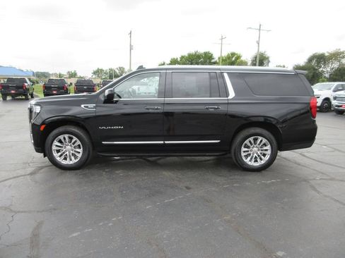 Certified 2023 GMC Yukon XL SLT AWD/4WD image 10