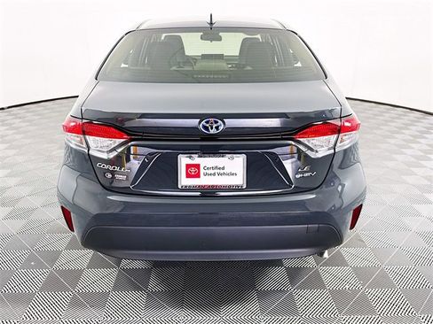 Certified 2025 Toyota Corolla LE image 22