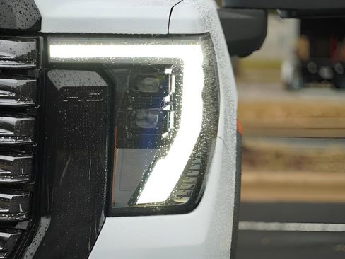 New 2026 GMC Sierra 2500 Denali Ultimate w/ Max Trailering Package image 2