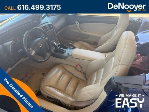 Used 2007 Chevrolet Corvette Convertible w/ Preferred Equipment Group RWD image 9