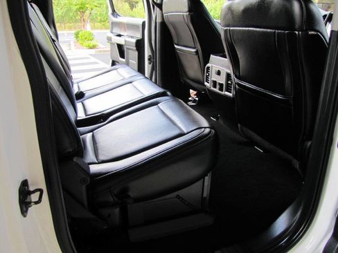 Used 2019 Ford F250 Lariat w/ Lariat Value Package image 19