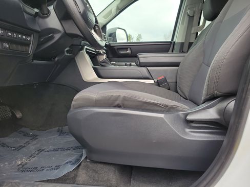 Used 2022 Toyota Tundra SR5 w/ SR5 Convenience Package image 16