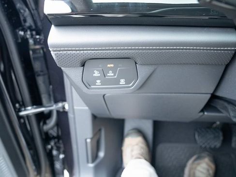 New 2026 Volkswagen Atlas SE image 24