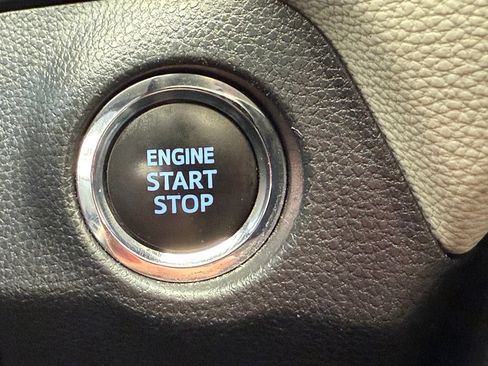 Used 2022 Toyota RAV4 XLE w/ Convenience Package AWD/4WD image 42