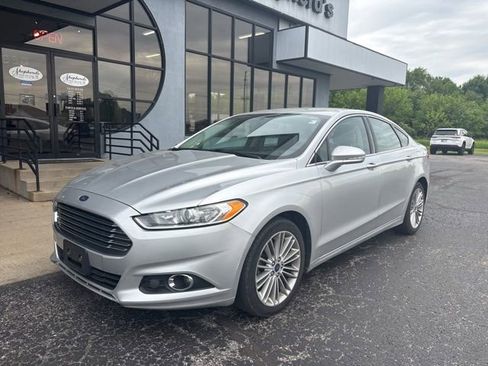 Used 2014 Ford Fusion SE w/ Equipment Group 202A AWD/4WD image 2