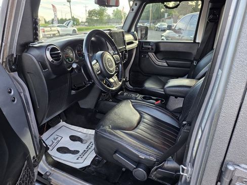 Used 2015 Jeep Wrangler Unlimited Sport AWD/4WD image 14