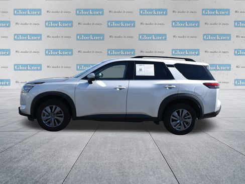 Used 2025 Nissan Pathfinder SV AWD/4WD image 10