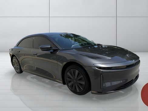 Used 2025 Lucid Air Pure RWD image 4
