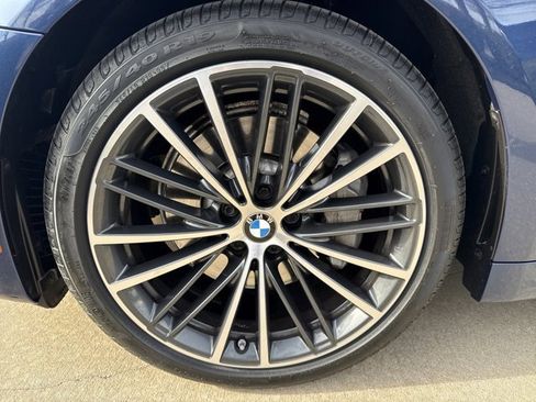 Used 2021 BMW 530i xDrive image 25