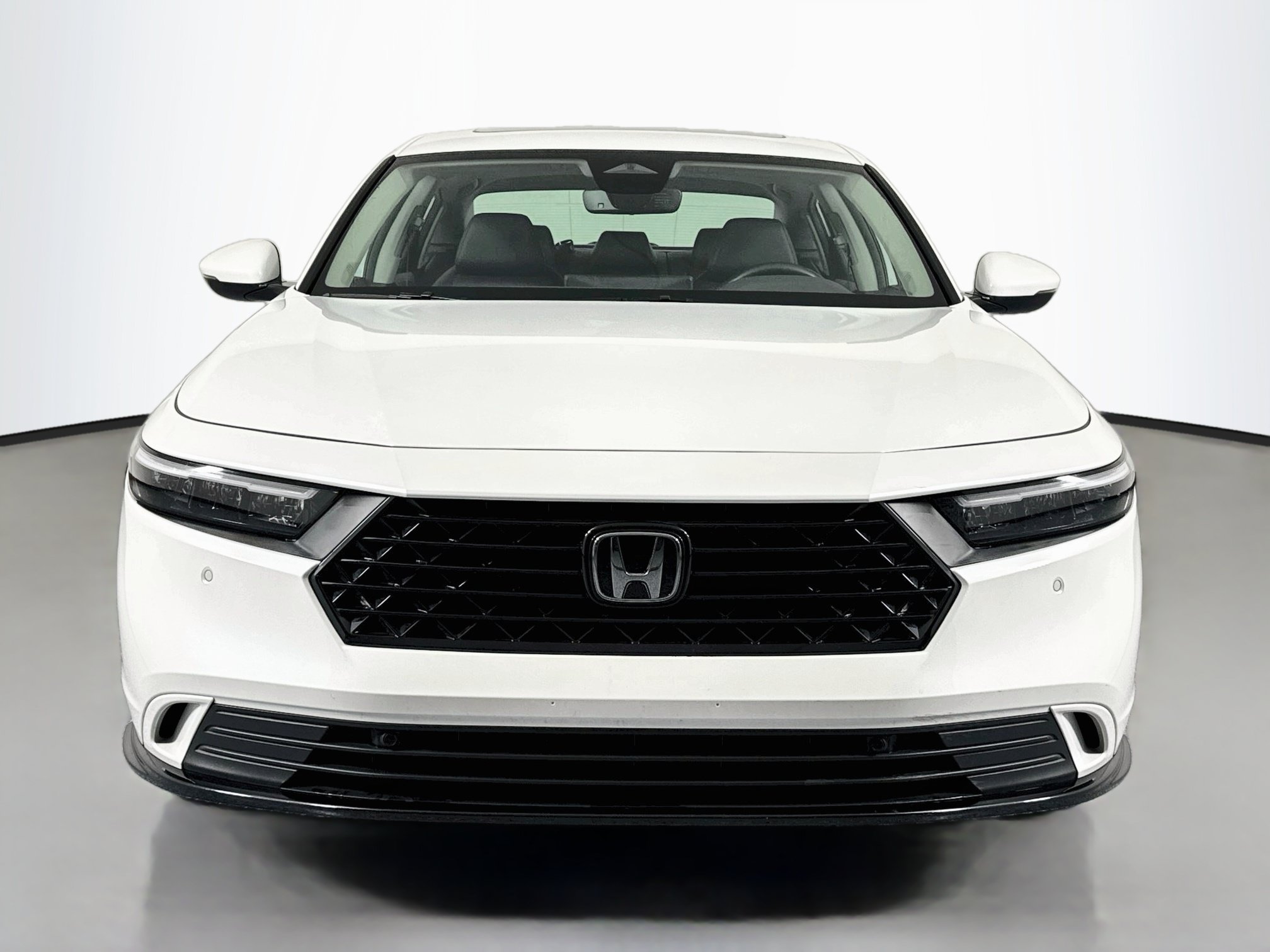 Certified 2024 Honda Accord EX-L image 2