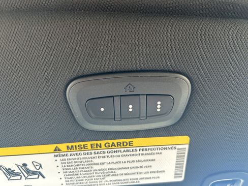 New 2026 Chrysler Pacifica Limited w/ S Appearance Package image 29